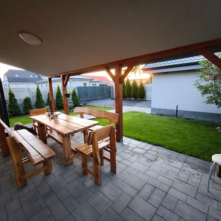 Vikendovy Dom Hlboka Villa Dunajská Streda Dış mekan fotoğraf