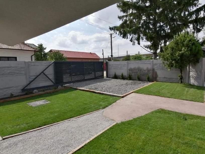Vikendovy Dom Hlboka Villa Dunajská Streda Dış mekan fotoğraf