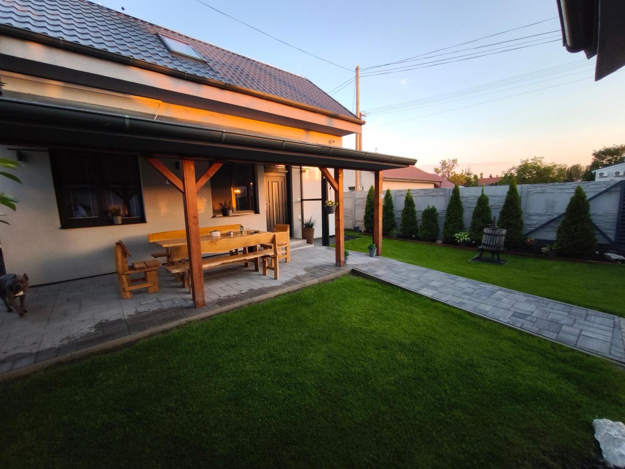 Vikendovy Dom Hlboka Villa Dunajská Streda Dış mekan fotoğraf